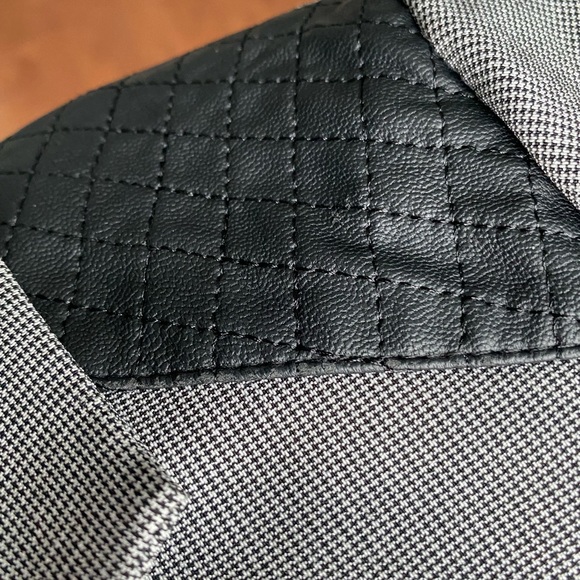 Dynamite blazer with shoulders leather detailing - Picture 14 of 14